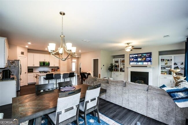 Building Photo - 3401 Park Pointe Cir