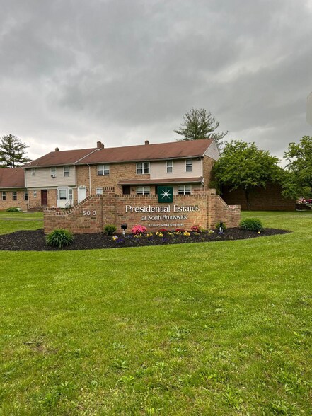 Primary Photo - 500 Adams Ln