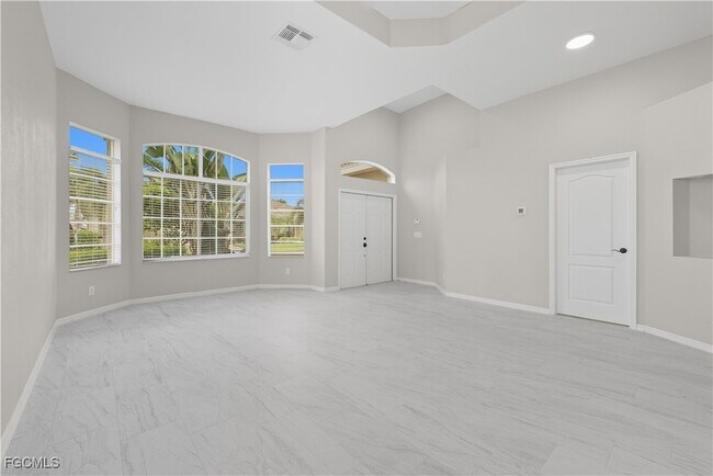 Building Photo - 15560 Laguna Hills Dr