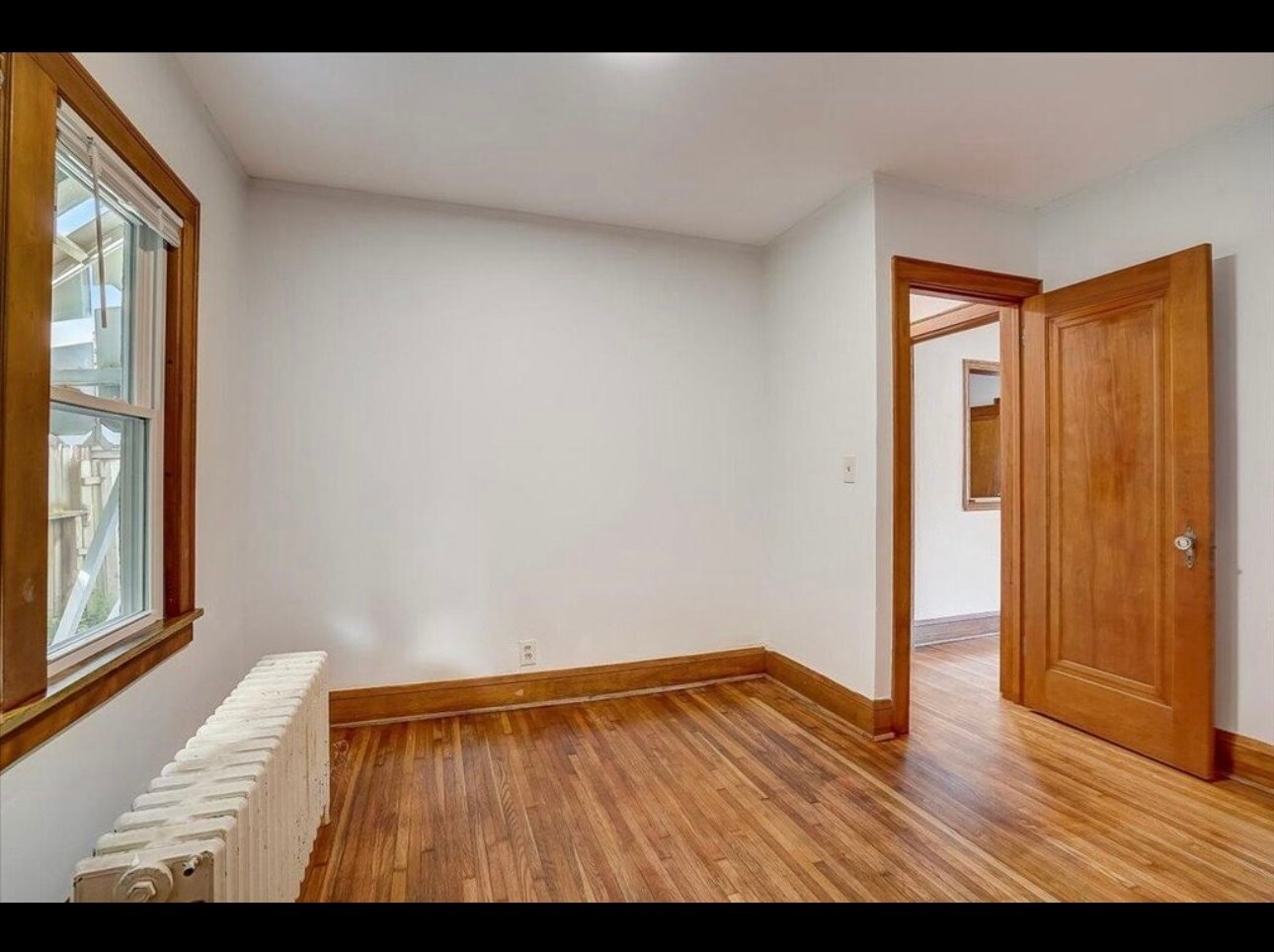 Building Photo - 4253 James Ave N