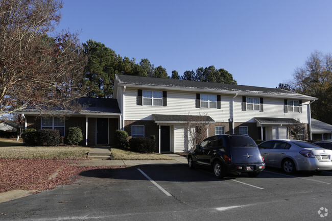 Primary Photo - Meadowbrook Apartments