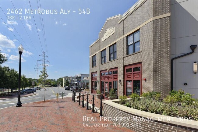 Building Photo - 2462 Metrobus Aly