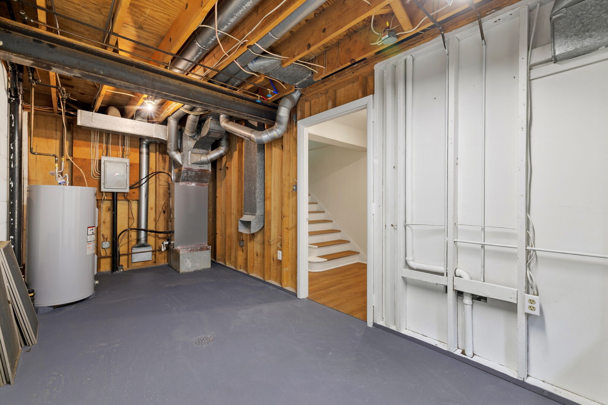 Building Photo - 215 Oakview Dr