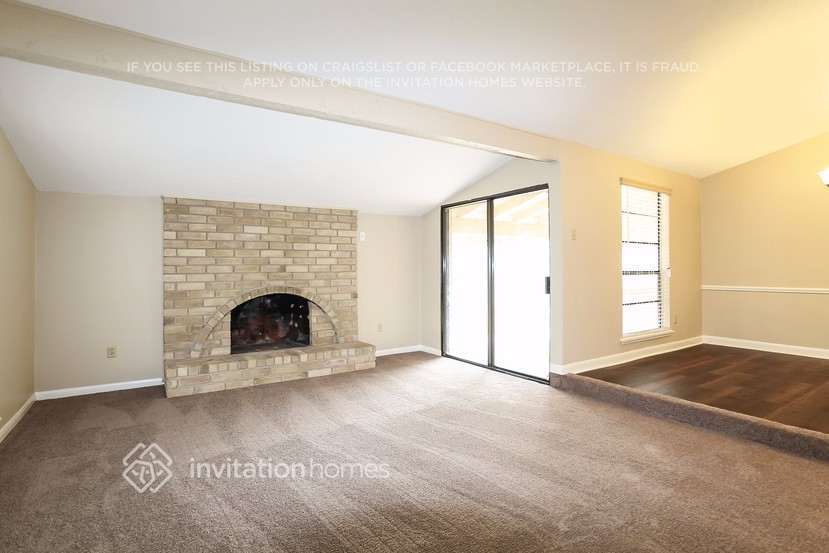 Building Photo - 3827 Cypressdale Dr