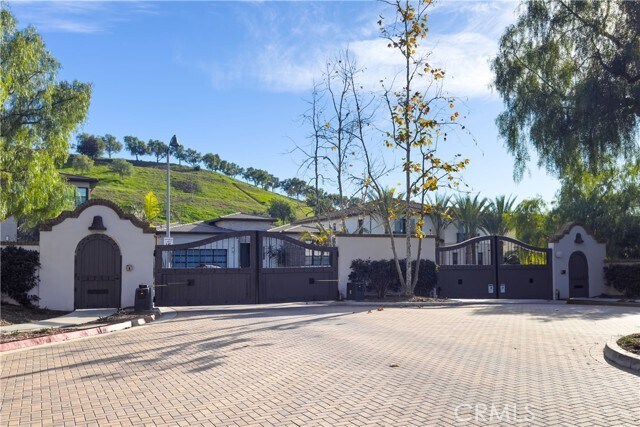 Building Photo - 33901 Paseo Eternidad