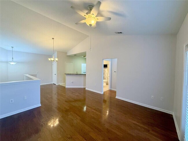 Building Photo - 18023 Villa Creek Dr