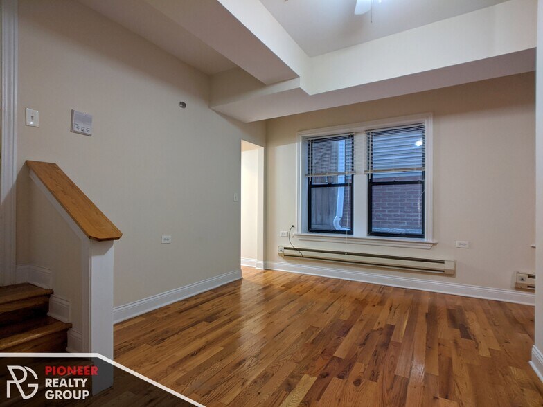 Building Photo - 2842 N Orchard St