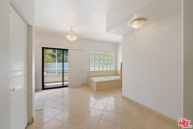 Building Photo - 15656 Crownridge Pl