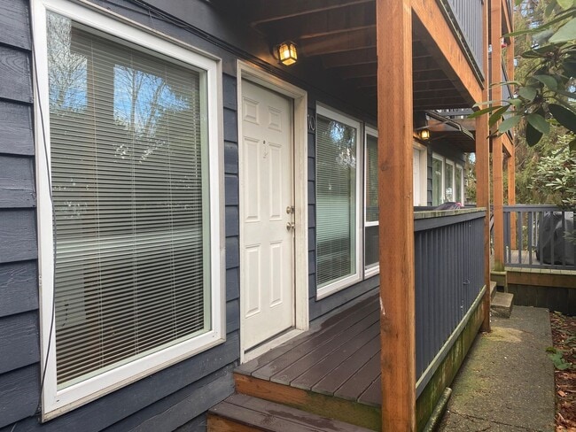 Interior Photo - Marine Vista
