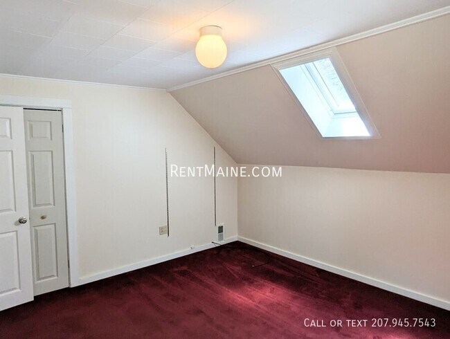 Building Photo - 54 Penobscot St