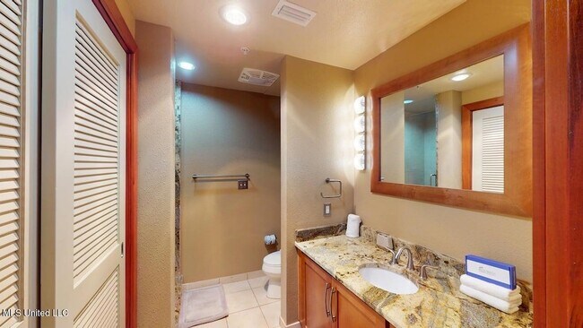 Building Photo - 2060 Beach Blvd