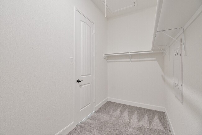 Building Photo - 13207 Westmont Heights Ln