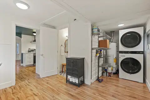 Building Photo - 609 Pearl St