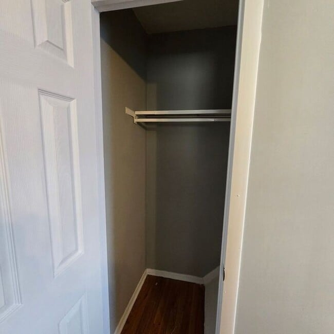 Building Photo - Charming 3-Bedroom Home / Pet-Friendly / A...
