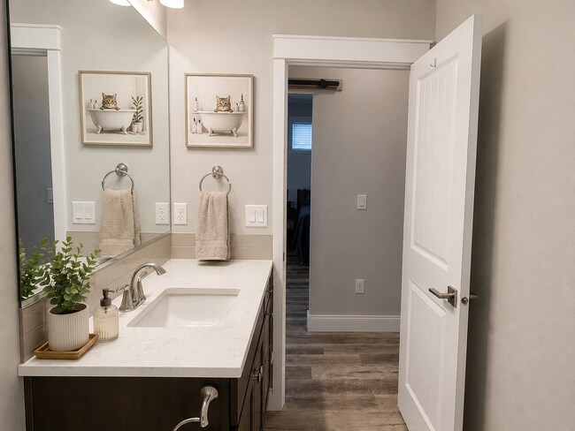 Building Photo - Move in ready!  This is a must see :)