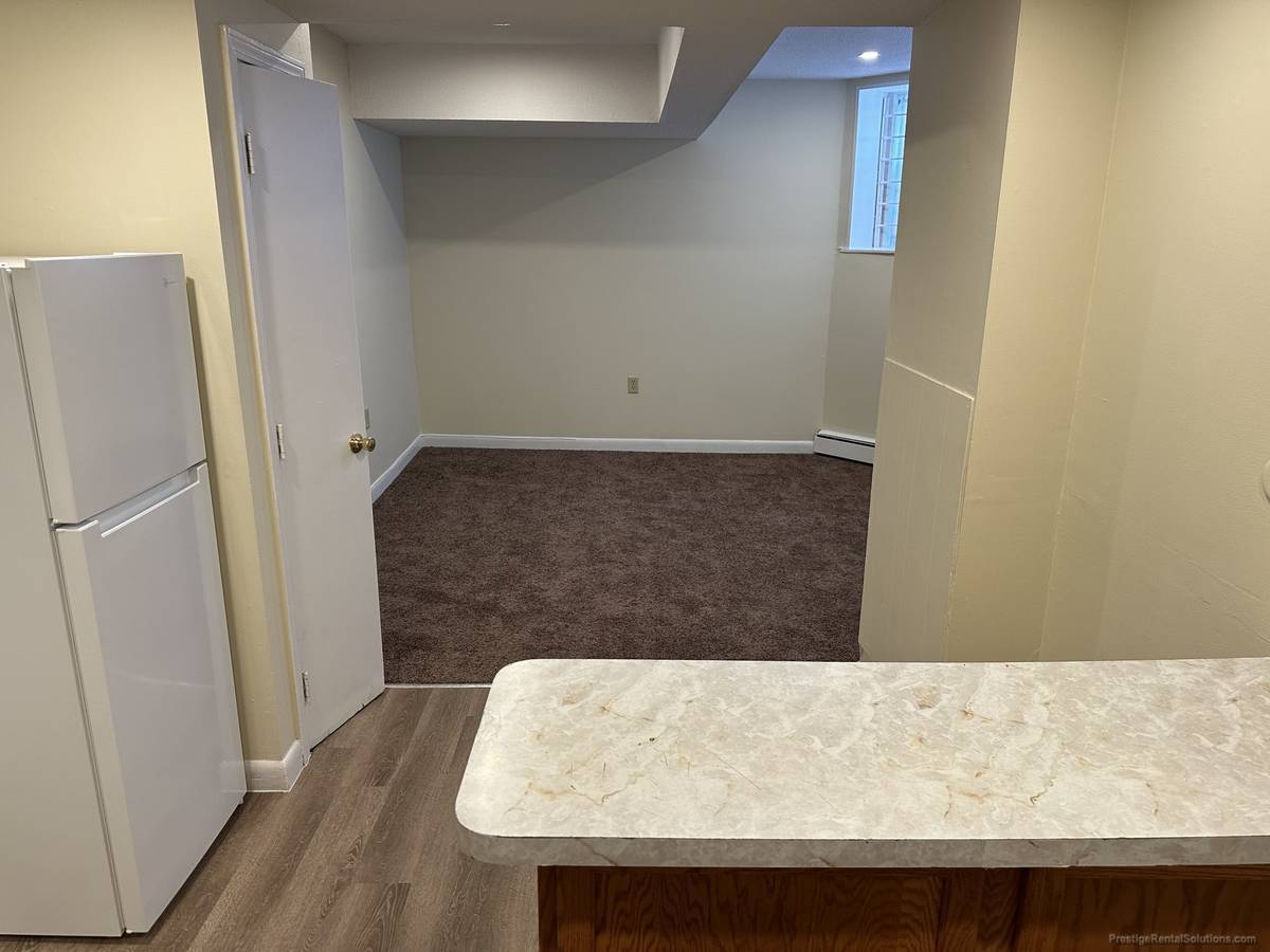 Building Photo - 177 Thorndike St