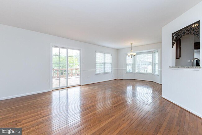 Building Photo - 6751 Jenny Leigh Ct