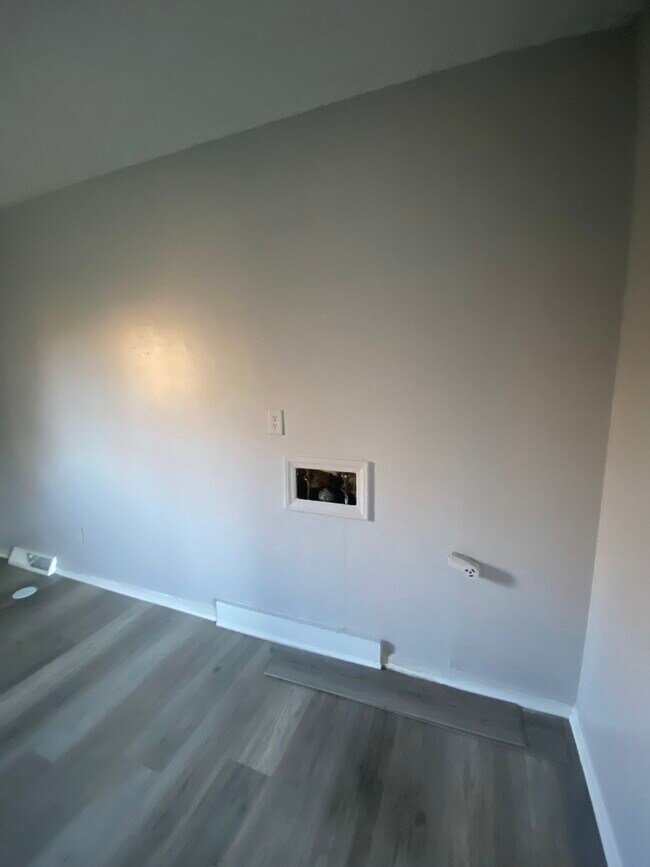 Building Photo - Fully renovated duplex - 109A Sador St.