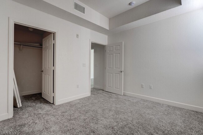 Building Photo - 59 E Agate Ave