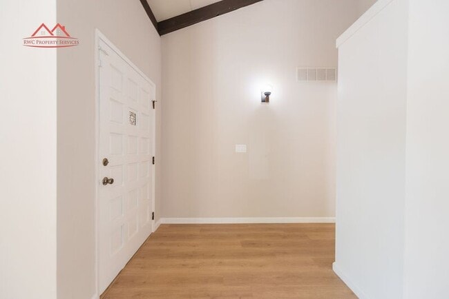 Building Photo - 1377 Spoonbill Way