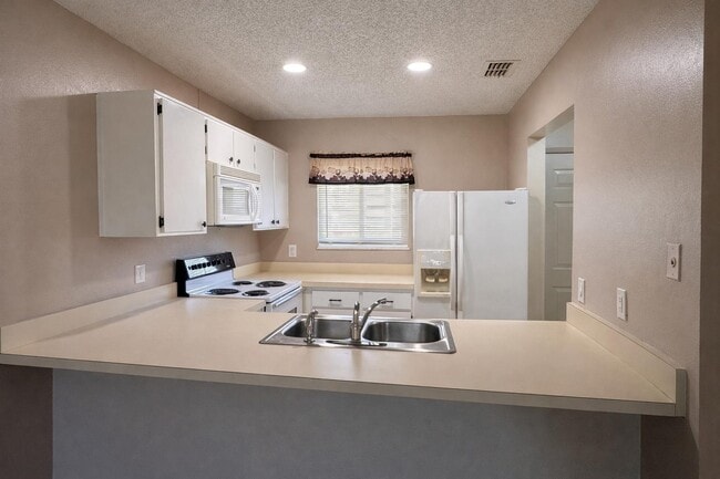 Building Photo - 39132 Co Rd 54