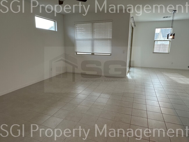 Building Photo - 22511 E Rosa Rd