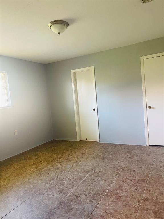 Building Photo - 23039 Cranberry Trail