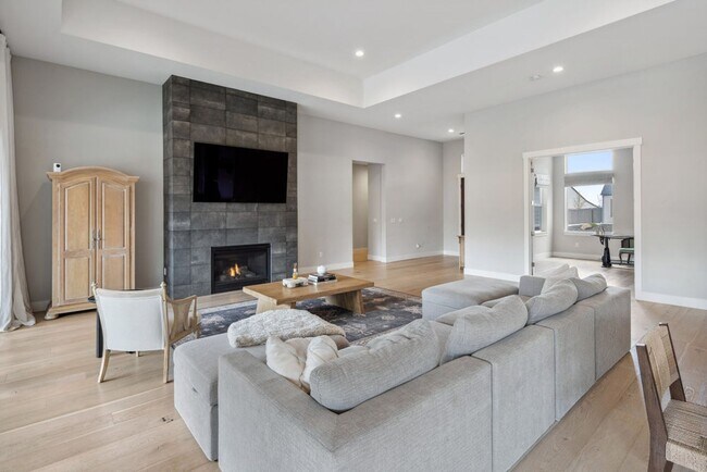 Building Photo - STUNNING AND MODERN Masterpiece!