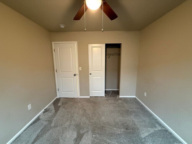 Building Photo - Spacious, modern 5-bed, 2.75-bath in sought-after Daisy Crossing Community in Sultan