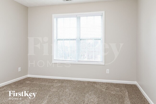 Building Photo - 1213 Lakeview Cove Dr