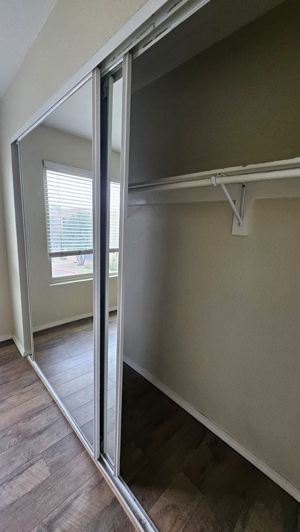 Building Photo - Cute condo for rent, 2 bedrooms, 2.5 bath