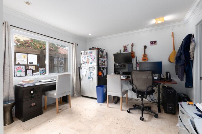 Building Photo - 3BR + Bonus Room | Solar-Powered | Updated...