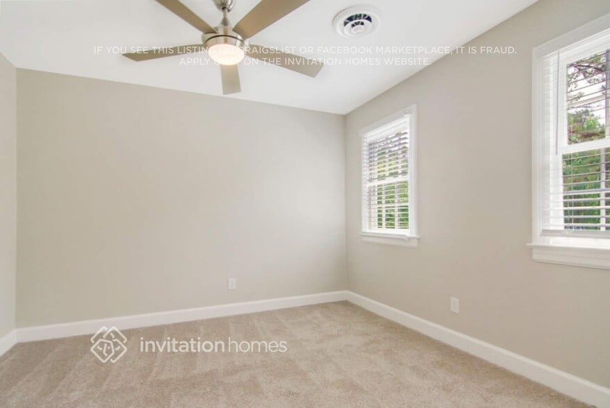 Building Photo - 5808 Heatherbrook Cir