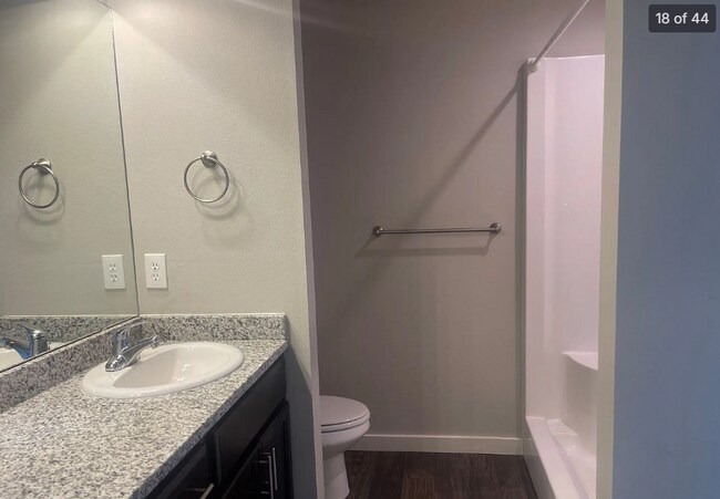 Building Photo - 3 Bedroom 2 Bathroom 2 CAR GARAGE