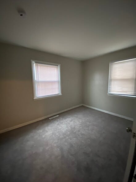 Building Photo - 1537 Duffield Dr