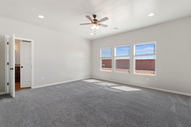 Building Photo - 1706 Honeycomb Dr