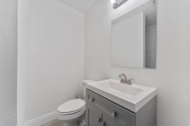Building Photo - 5234 Browncroft St