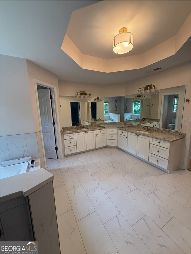 Building Photo - 1202 Loxley Cir