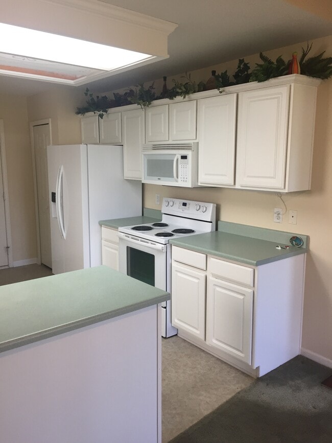 Building Photo - 5335 Blossom Ridge