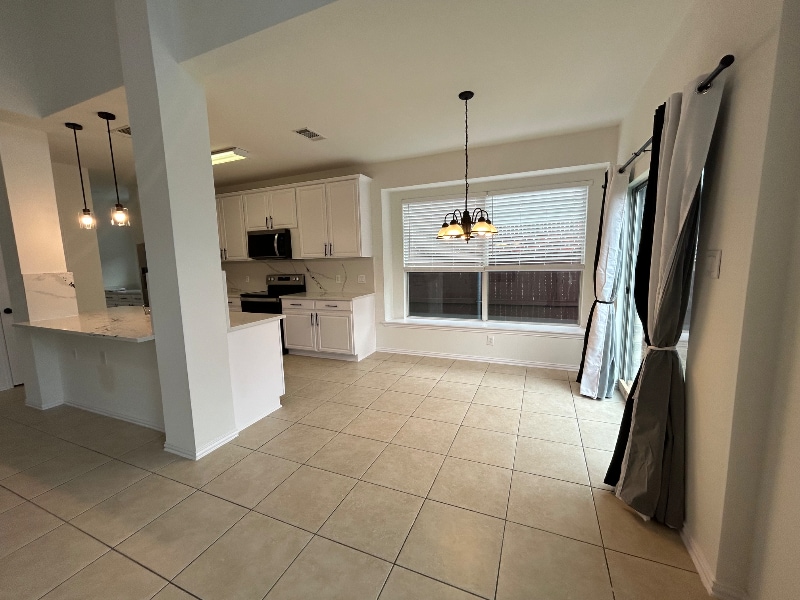 Building Photo - 412 Cypress Hill Dr