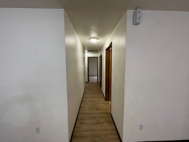 Building Photo - 3526 SE 118th Ave