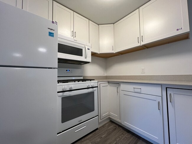 Building Photo - 3109 Hancock Ave