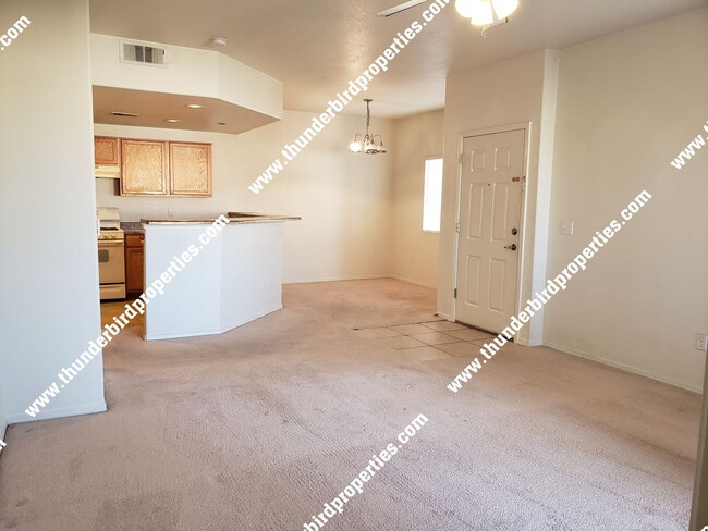 Building Photo - MOVE IN SPECIAL $200 OFF FIRST MONTH'S REN...