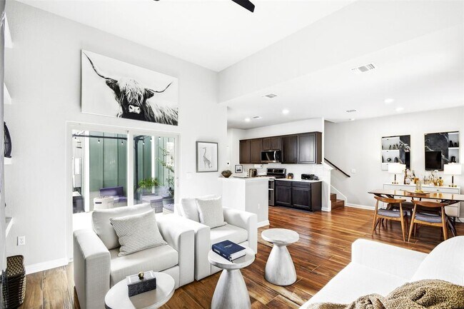 Building Photo - 7706 Mandela Bend
