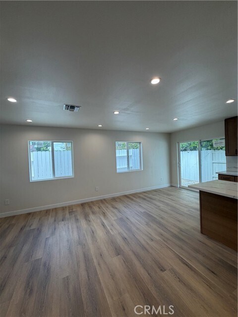 Building Photo - 8828 Odessa Ave
