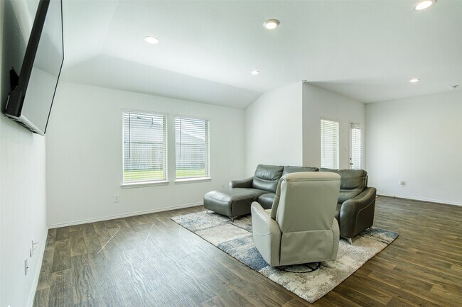Building Photo - 5134 Jasmine Dawn Dr