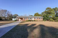 Building Photo - Christmas Move-In Special!! $500 off first month's rent