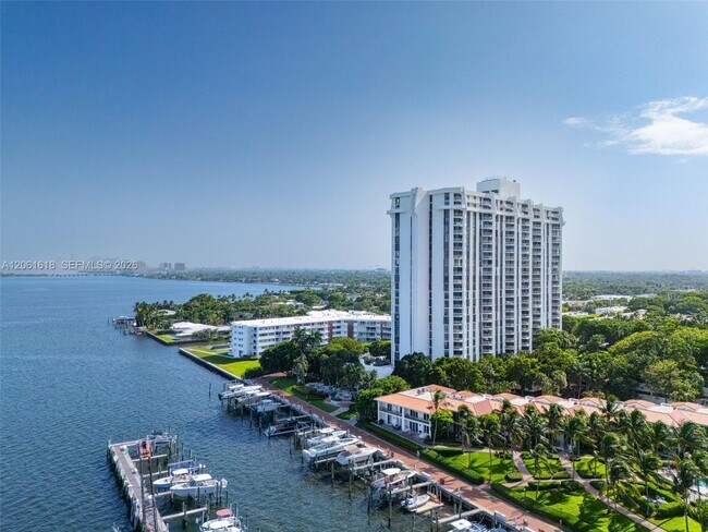 Building Photo - 4000 Towerside Terrace