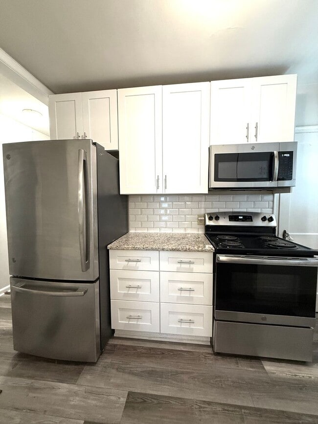 Building Photo - Renovated Emory Grove Home - Ready to Rent
