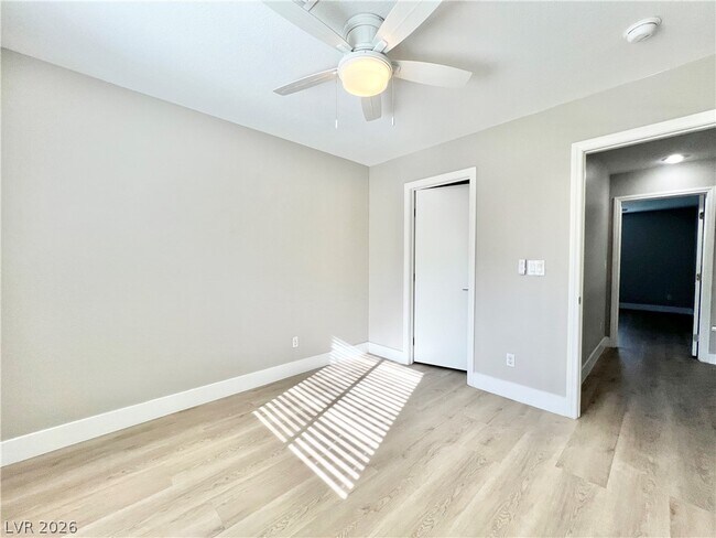 Building Photo - 1705 Encarta St